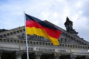 Wirtschaftswachstum – das Leitmotiv der Politik einer kapitalistischen Gesellschaft